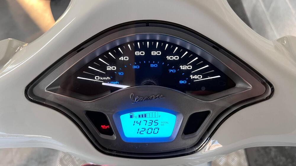 Vespa Primavera 125 3V ie (2014 - 16) (4)