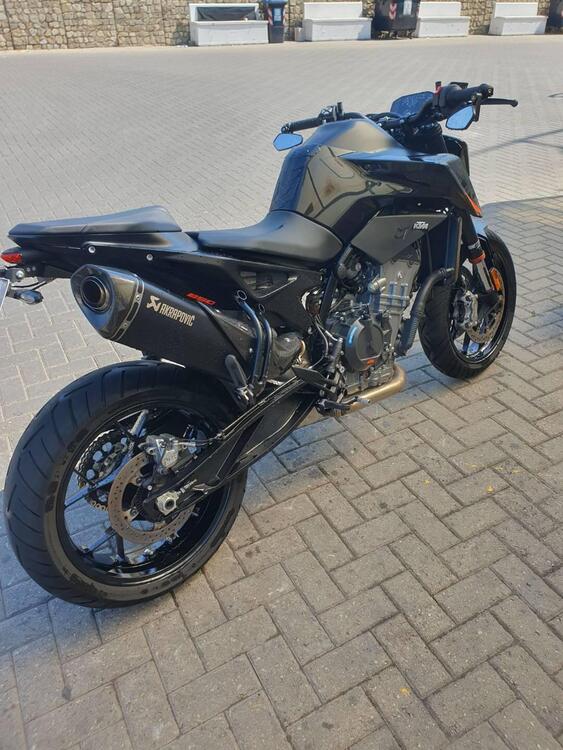 KTM 890 Duke L (2021) (4)