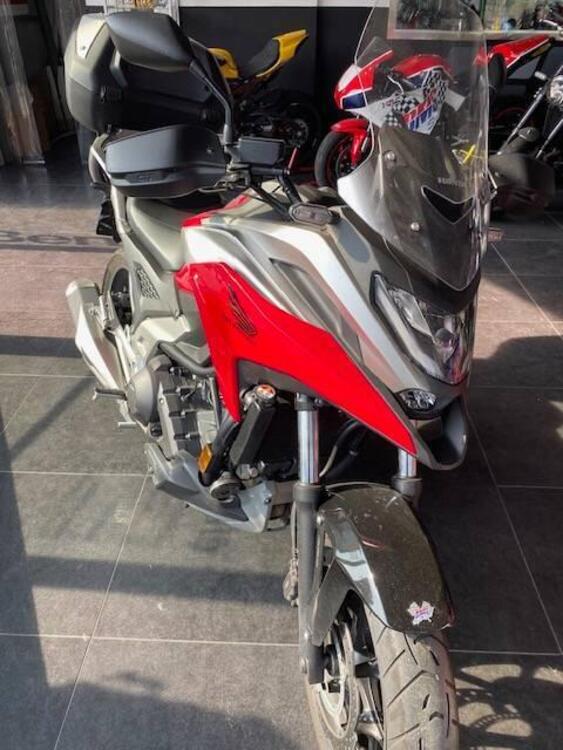 Honda NC 750 X DCT Urban (2021 - 24) (2)