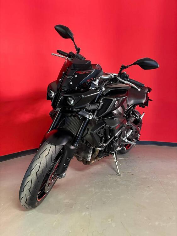 Yamaha MT-10 (2017 - 20) (4)