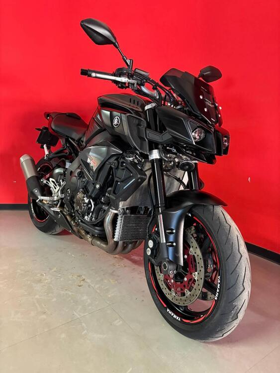 Yamaha MT-10 (2017 - 20) (2)