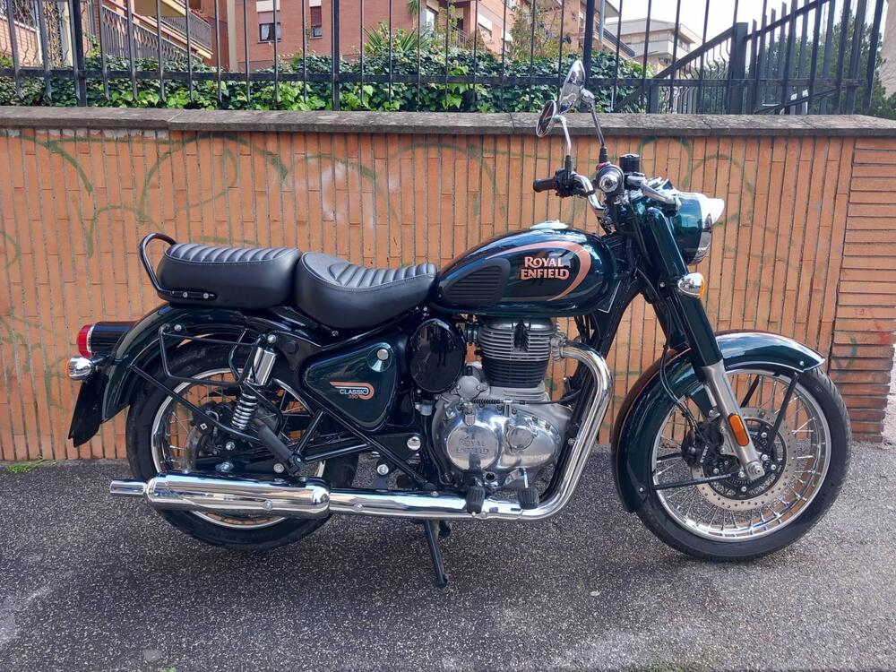 Royal Enfield Classic 350 (2021 - 25) (5)