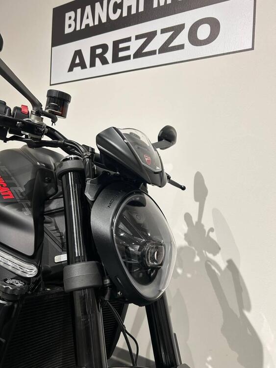 Ducati Monster 937 (2021 - 25) (5)