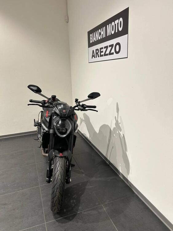 Ducati Monster 937 (2021 - 25) (4)