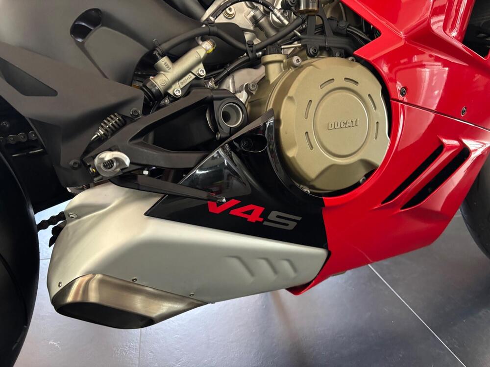 Ducati Panigale V4 S (2022 - 24) (5)