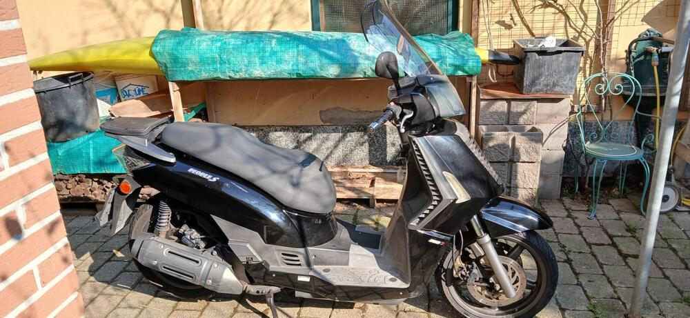 Kymco People 300i S (2008 - 12) (5)