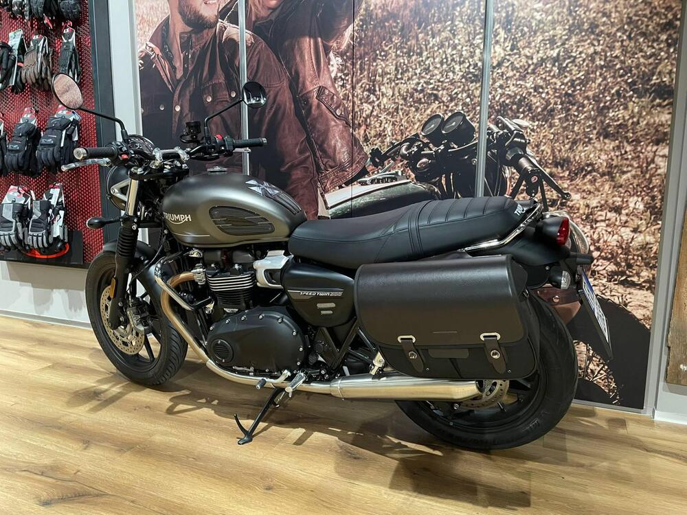 Triumph Speed Twin 900 (2023 - 24) (4)