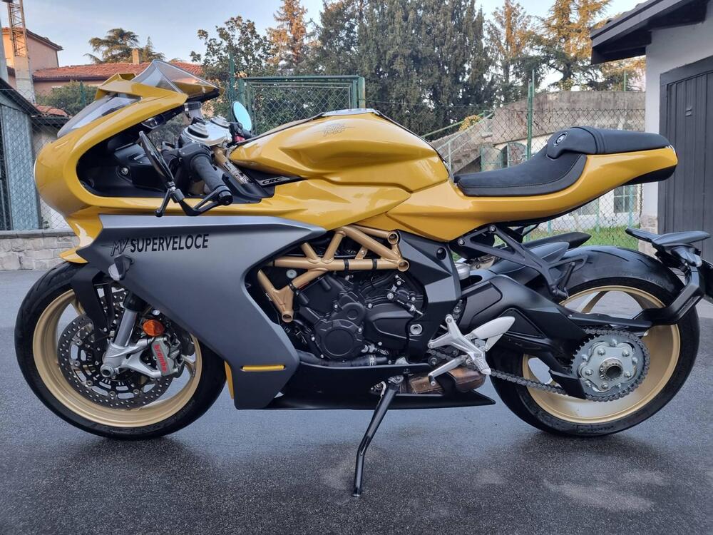 MV Agusta Superveloce 800 (2021 - 25) (4)