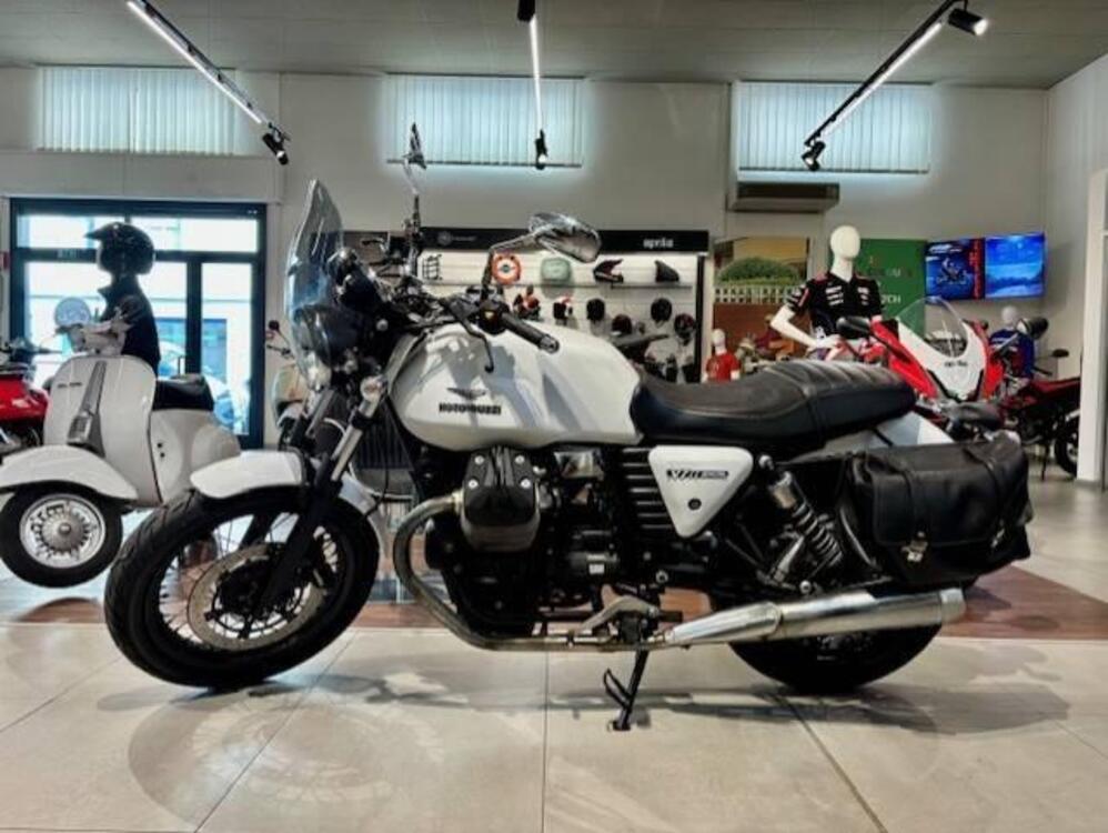 Moto Guzzi V7 II Special (2015 - 17)