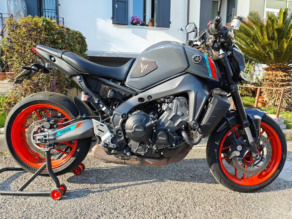 Yamaha MT-09 (2021 - 23) (2)