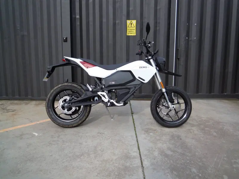 Zero FXE (2022 - 25)