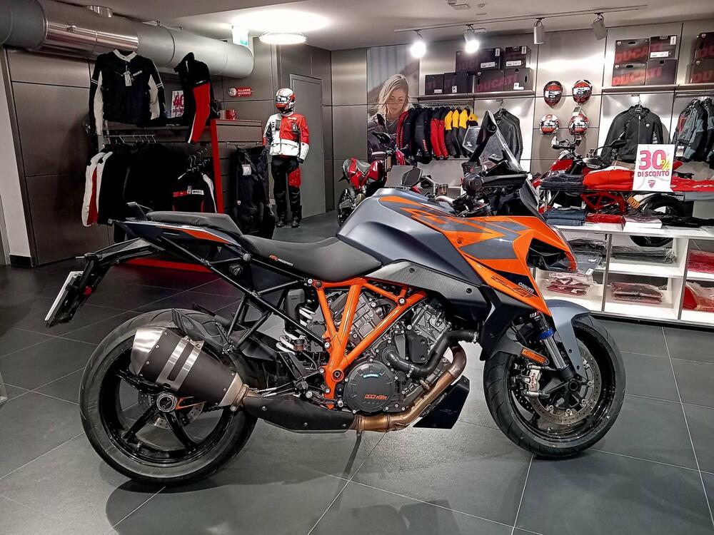 KTM 1290 Super Duke GT (2022 - 24) (2)