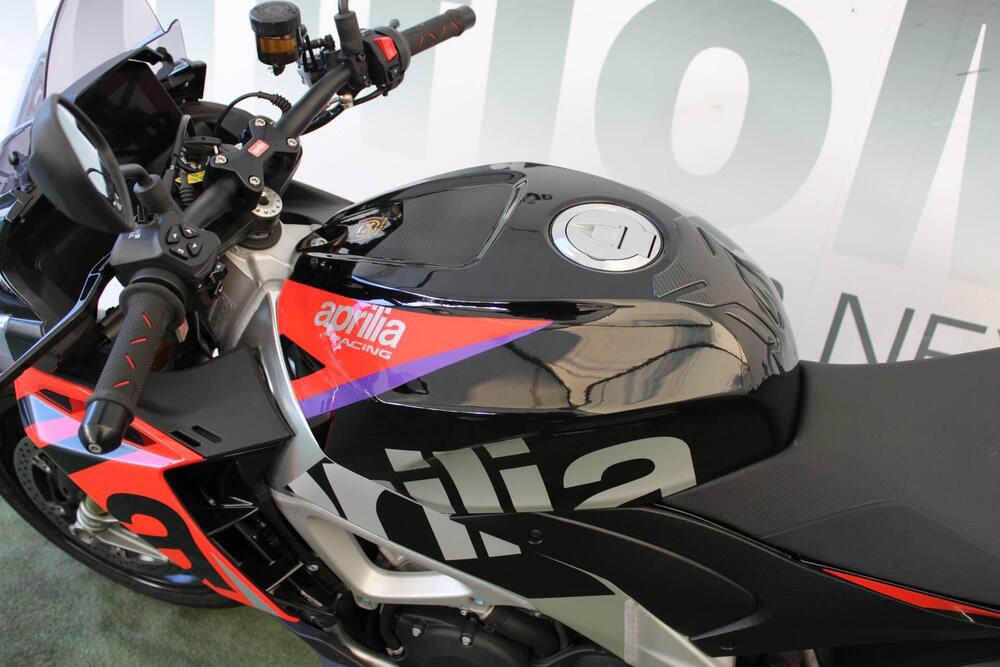 Aprilia Tuono 1100 V4 Factory (2021 - 24) (5)