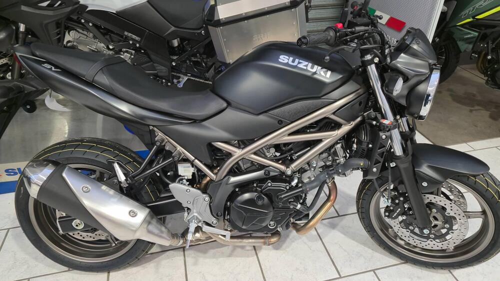 Suzuki SV650 (2021 - 25) (2)