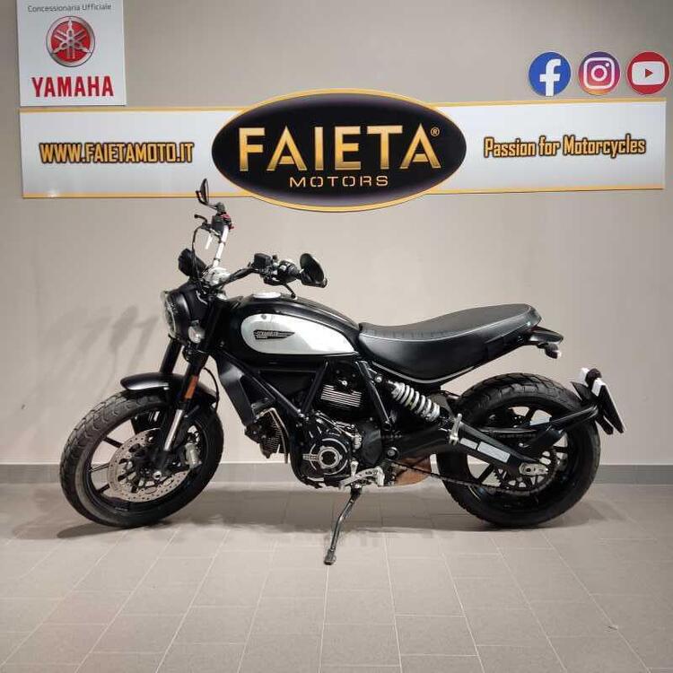 Ducati Scrambler 800 Icon Dark (2020)