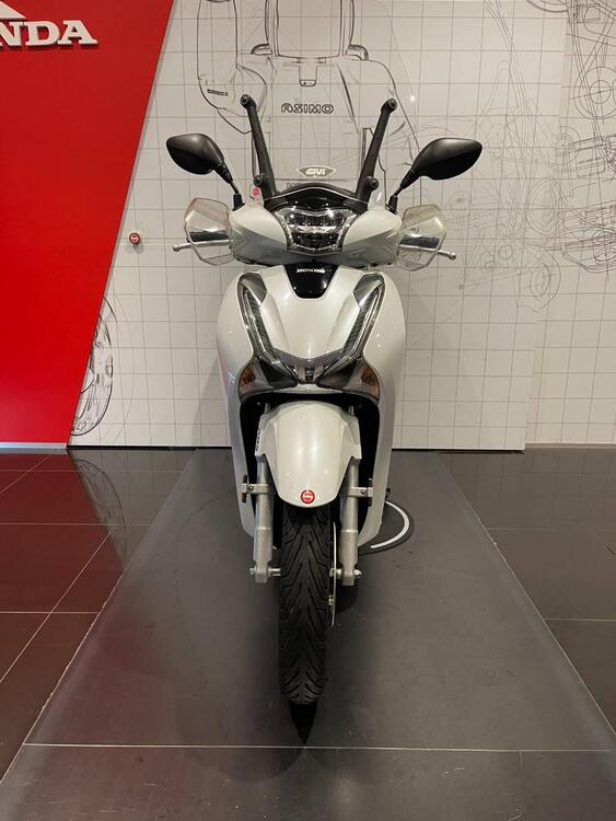 Honda SH 150 i (2017 - 19) (4)