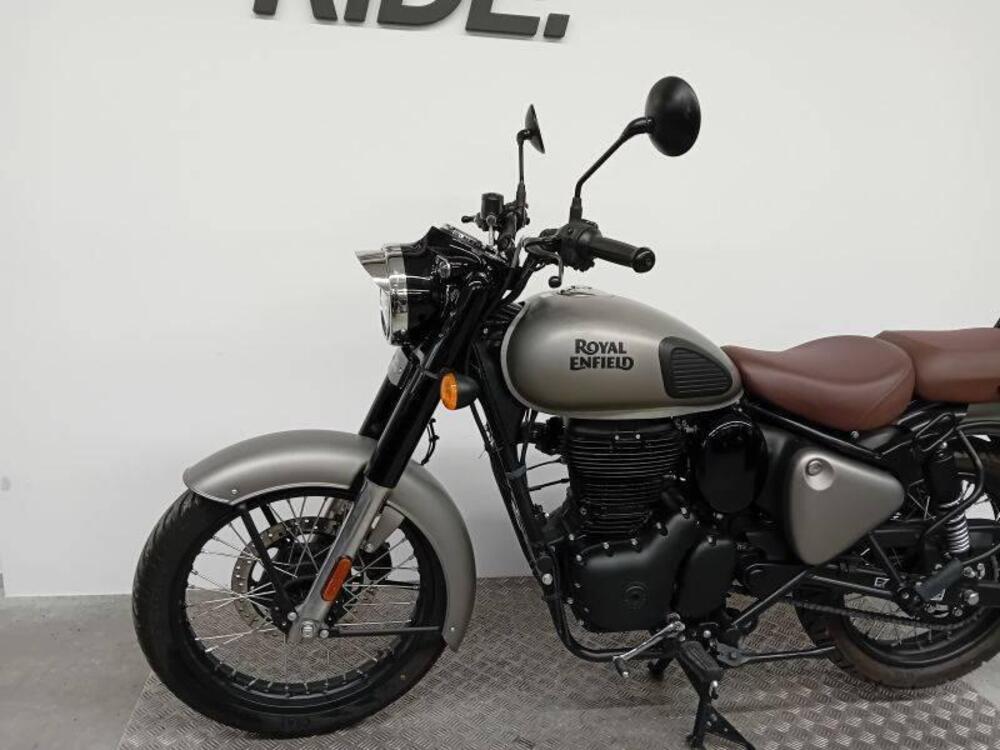 Royal Enfield Classic 350 (2021 - 25) (4)