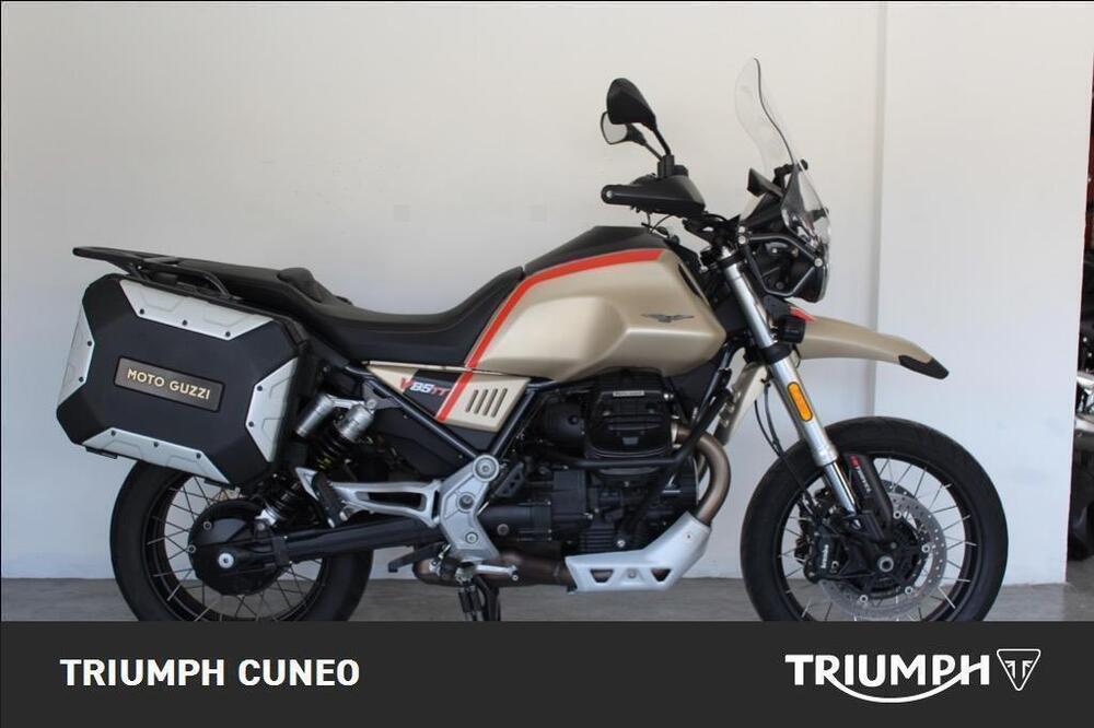 Moto Guzzi V85 TT Travel (2021 - 23)