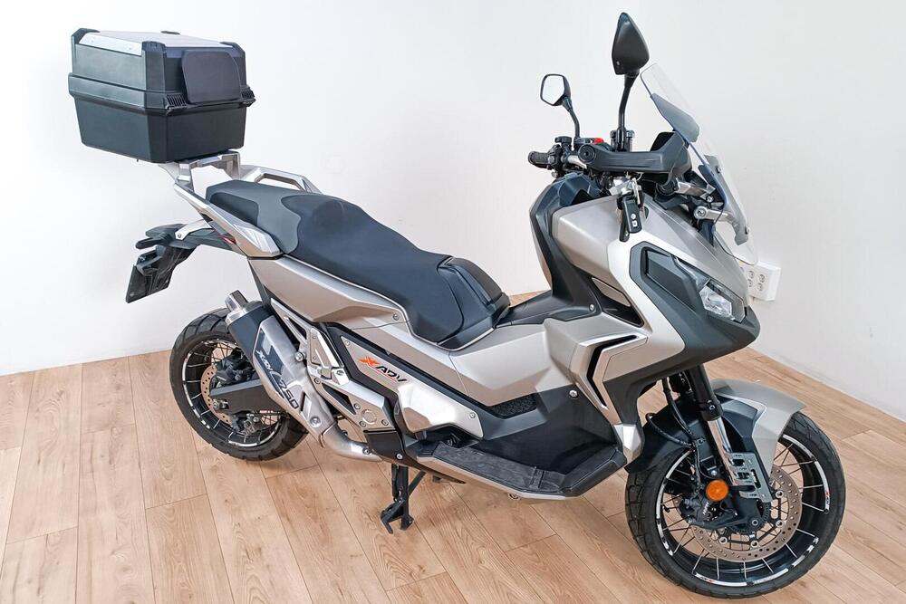 Honda X-ADV 750 (2017) (2)