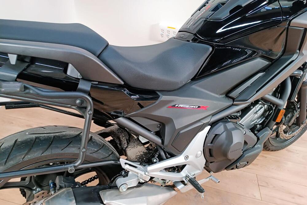 Honda NC 750 X DCT ABS (2014 - 15) (4)