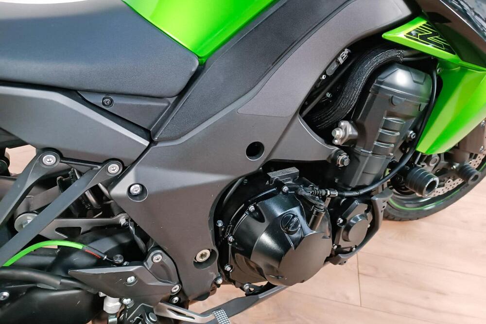 Kawasaki Z 1000 (2010 - 13) (4)