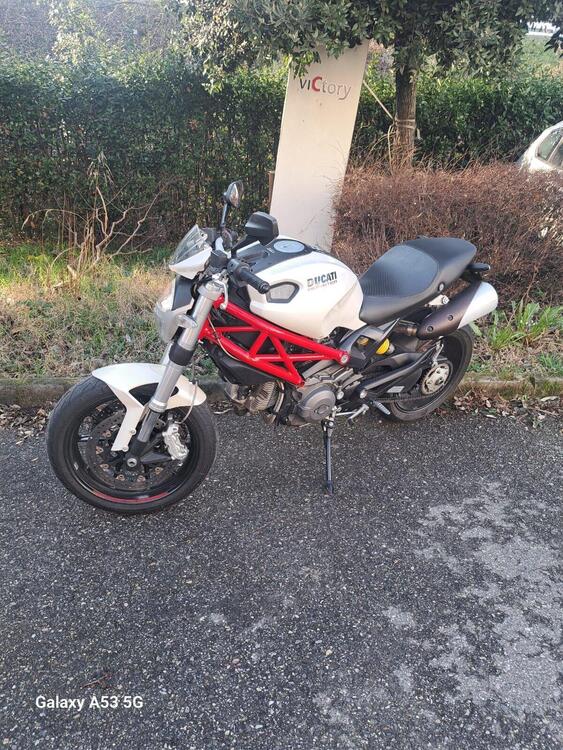 Ducati Monster 796 (2010 - 13) (3)