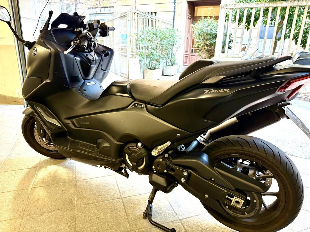 Yamaha T-Max 560 (2022 - 24) (3)