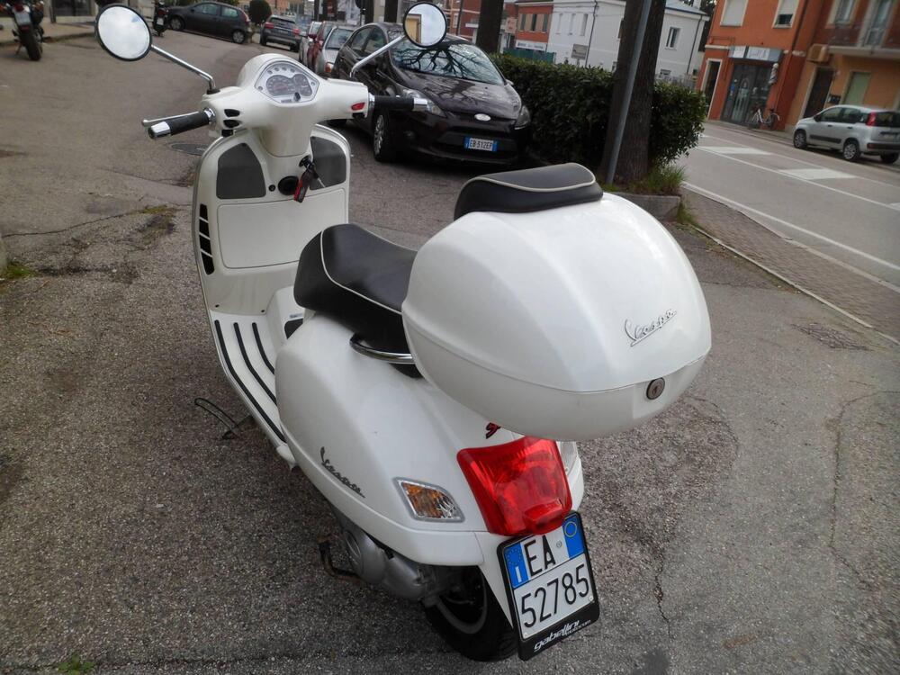 Vespa GTS 300 Super (2008 - 16) (5)