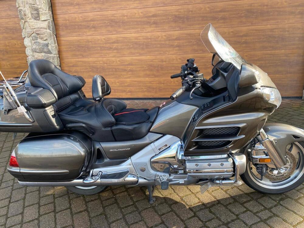 Honda GL 1800 Gold Wing (2007 - 11) (2)