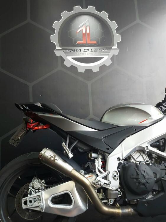 Aprilia Tuono 1100 V4 (2021 - 24) (3)