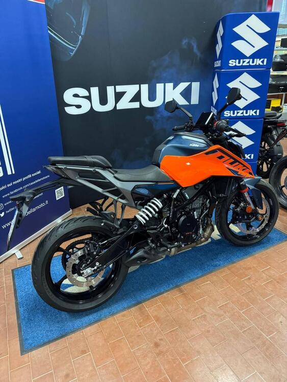 KTM 125 Duke (2024 - 25) (3)