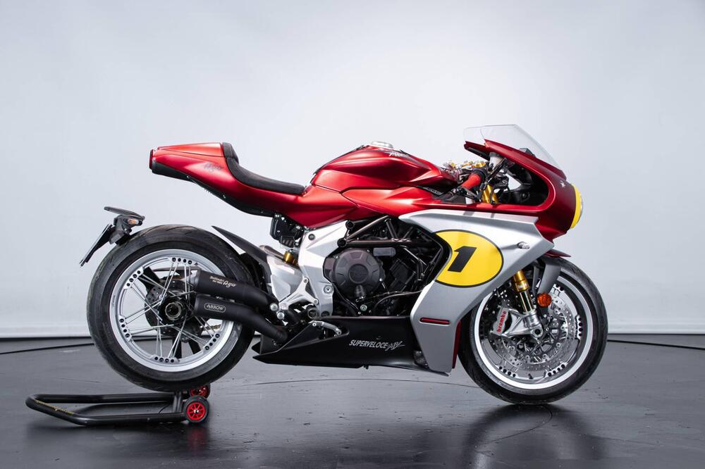 MV Agusta Superveloce 800 Ago (2021 - 23) (4)