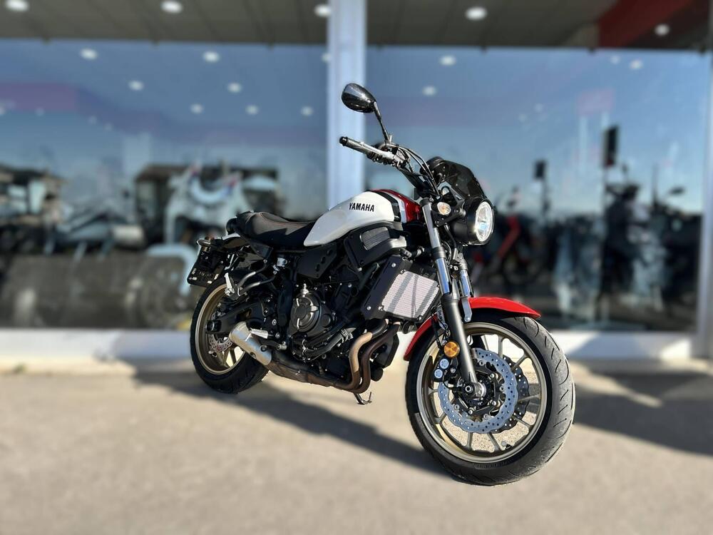 Yamaha XSR 700 ABS (2016 - 20) (3)