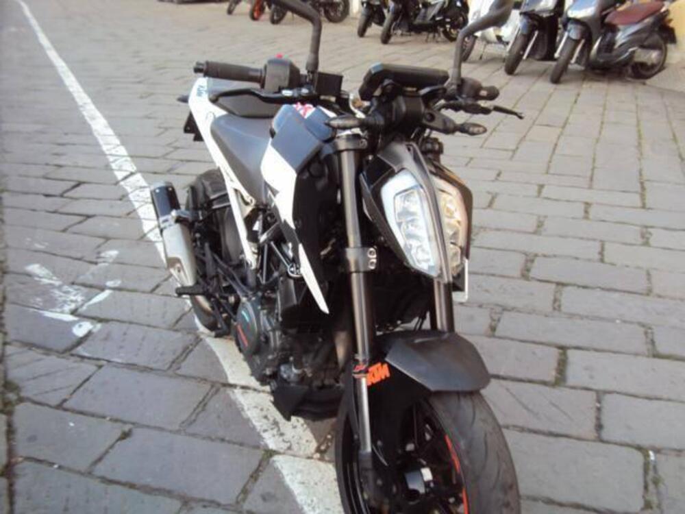 KTM 390 Duke (2021 - 23) (2)