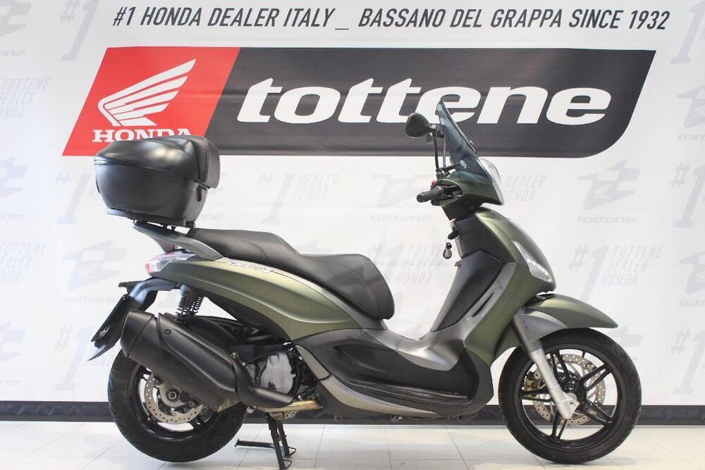 Piaggio Beverly 350 SportTouring ie ABS (2011 - 17)