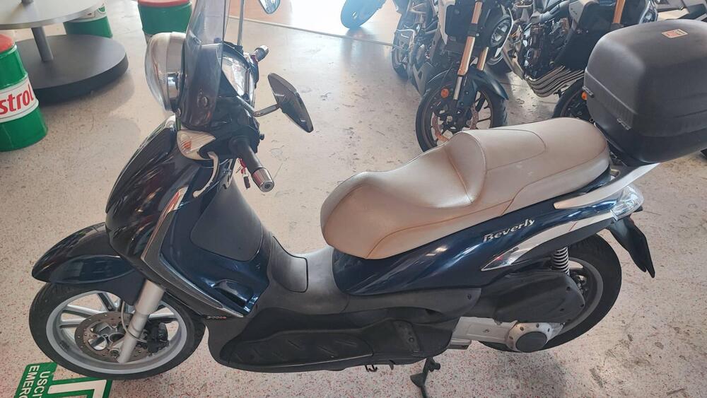 Piaggio Beverly 300 i.e. (2010 - 16) (3)