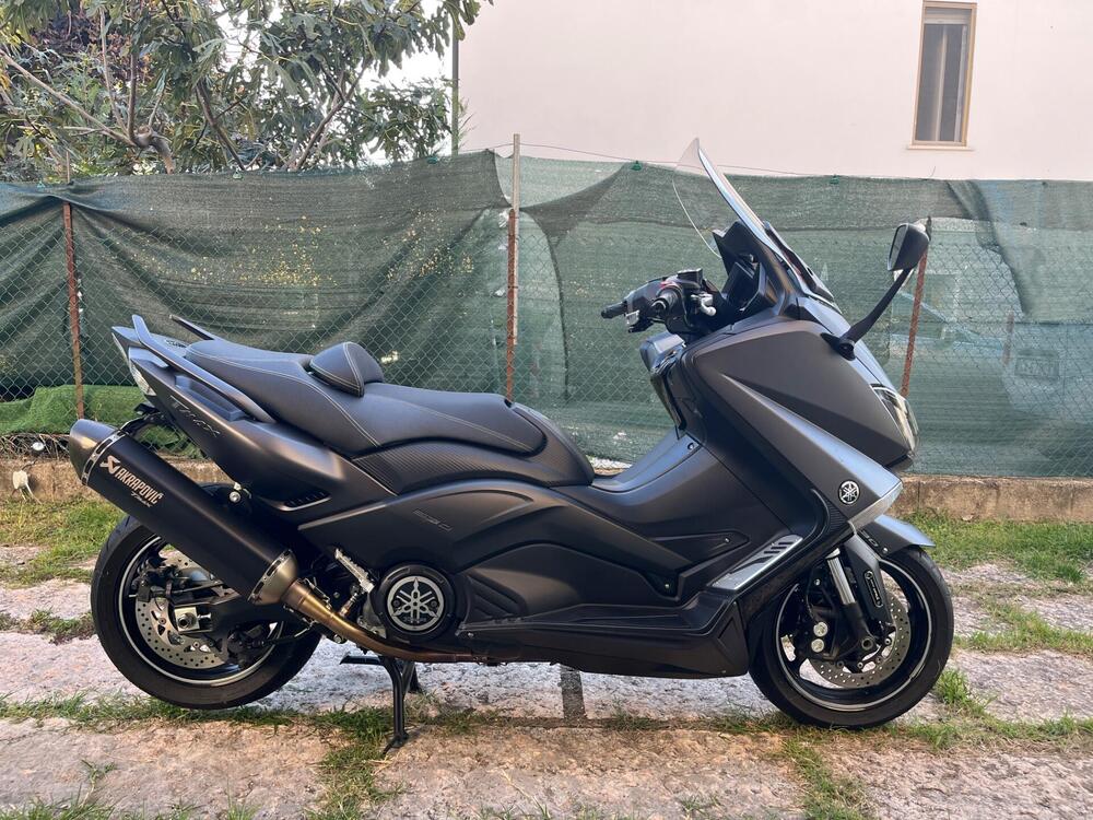 Yamaha T-Max 530 (2015 - 16)