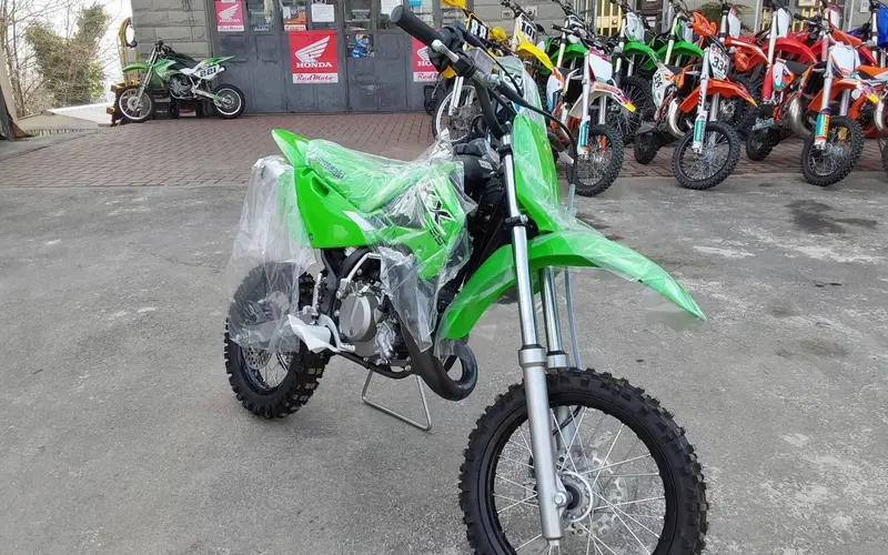 Kawasaki KX 65 (2025) (4)