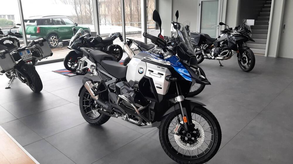 Bmw R 1300 GS Adventure Trophy (2025) (5)