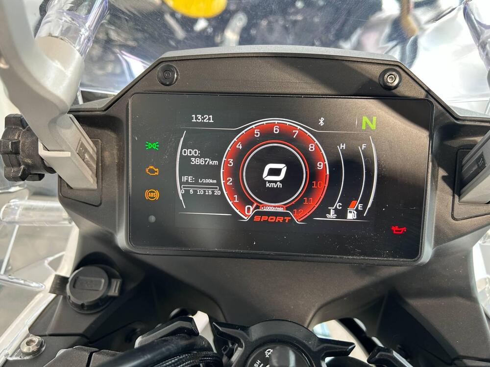 CFMOTO 650MT (2021 - 24) (4)