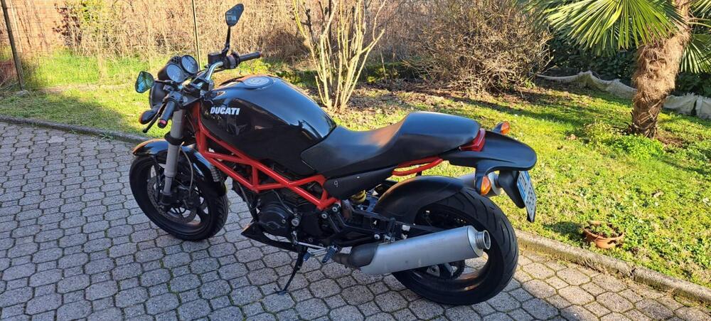 Ducati Monster 695 (2006 - 08) (2)