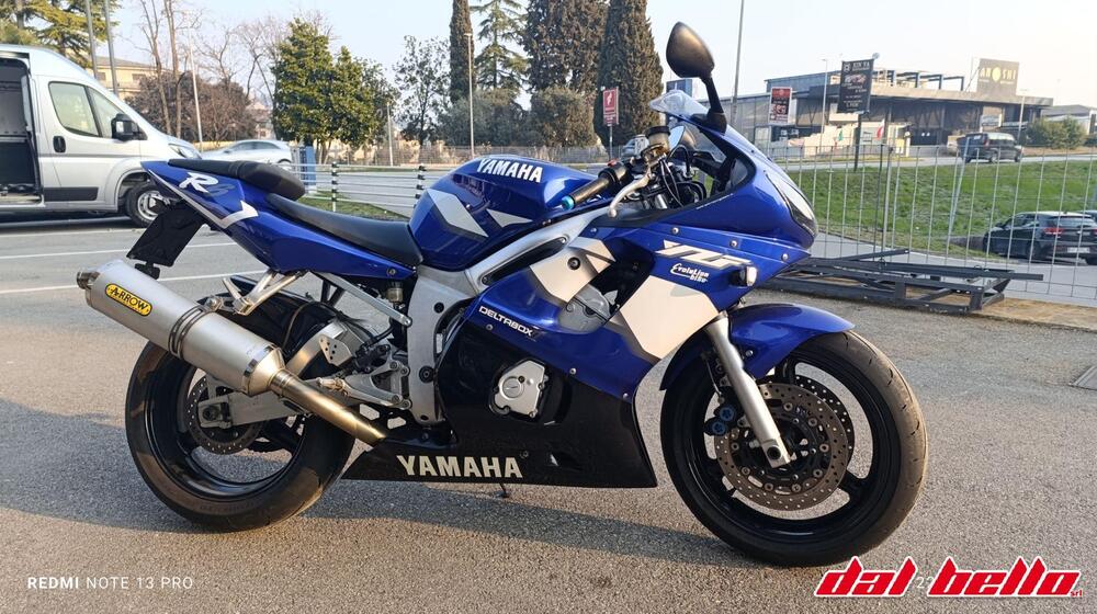 Yamaha YZF R6 (2001 - 02)