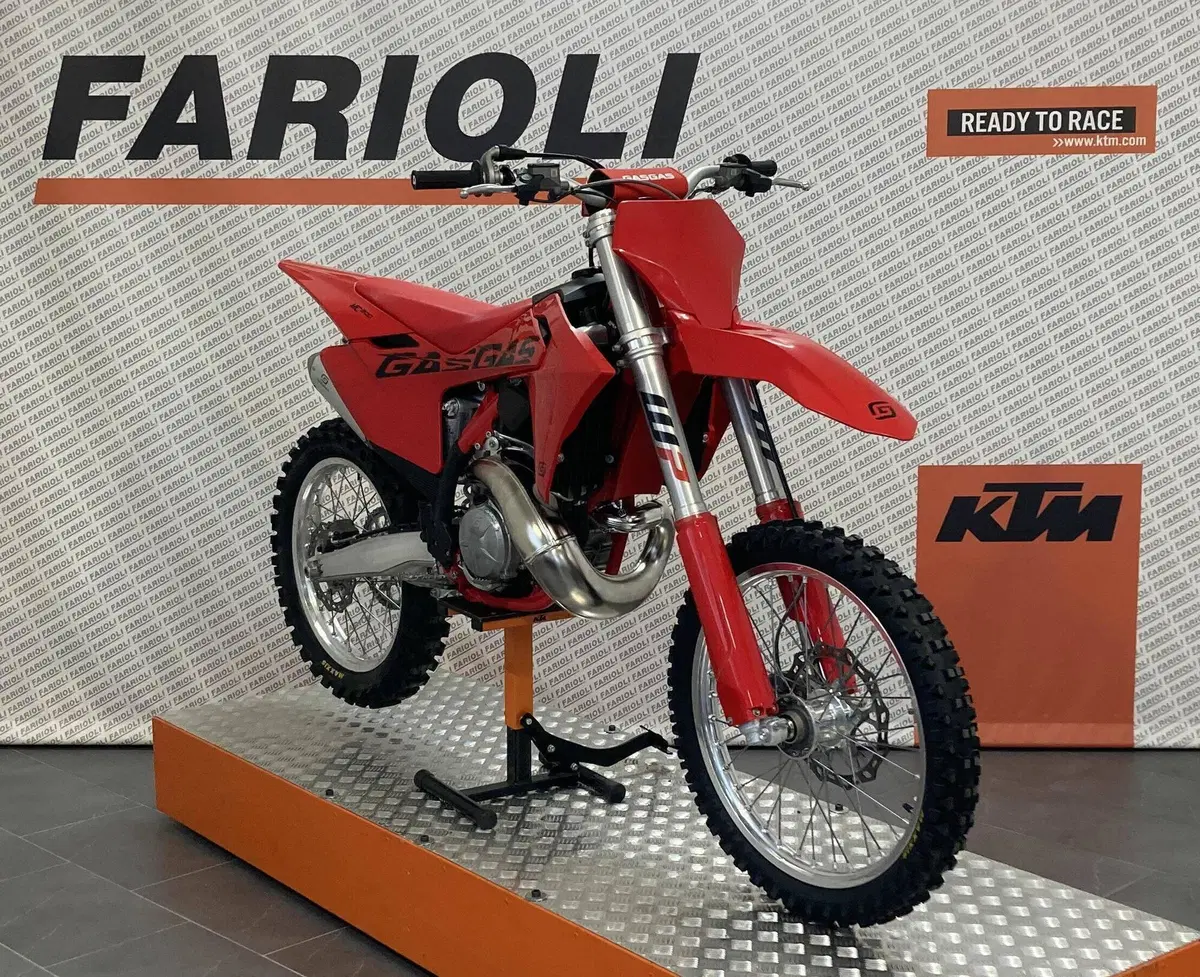 GASGAS MC 300 (2025) (9)