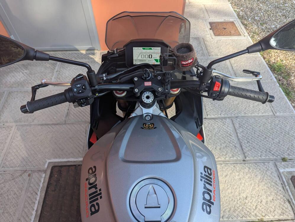 Aprilia Tuono 1100 V4 (2021 - 24) (4)