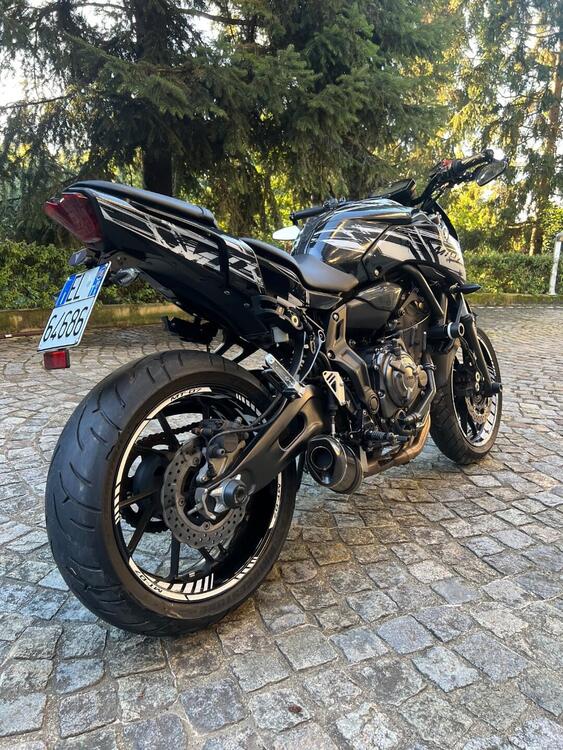 Yamaha MT-07 (2018 - 20) (2)