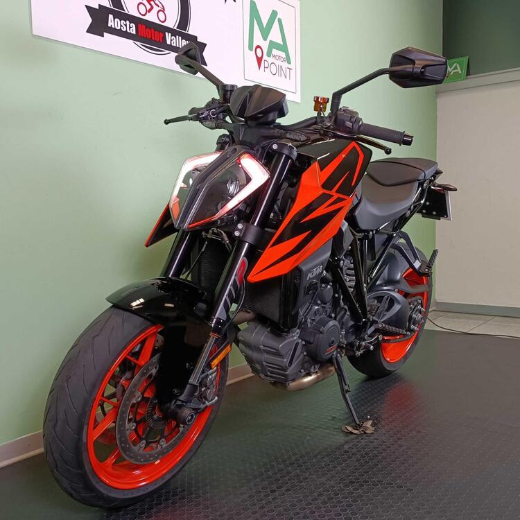 KTM 1290 Super Duke R (2020) (5)