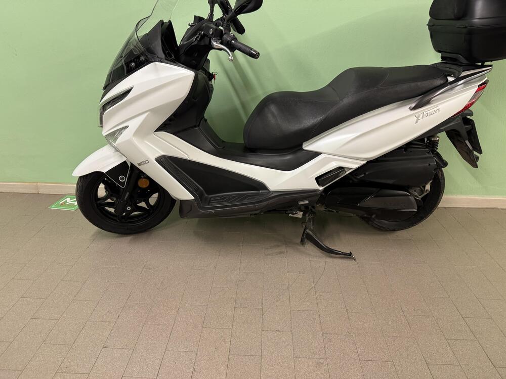 Kymco X-Town 300i ABS (2016 - 20) (2)