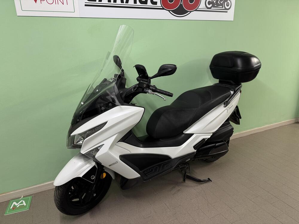 Kymco X-Town 300i ABS (2016 - 20) (3)