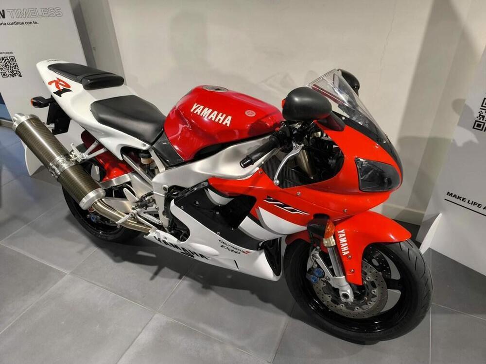 Yamaha YZF R1 (1998 - 99) (2)