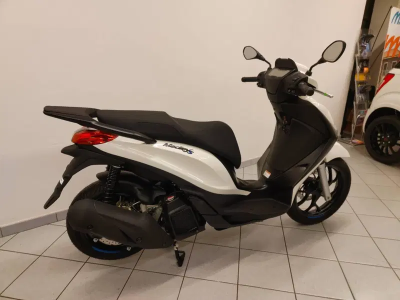 Piaggio Medley 200 S (2025 - 26) (12)